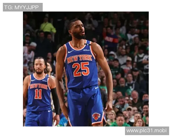 除了杰伦·布伦森，尼克斯队的阿奴诺比和唐斯本场比赛分别贡献了多少分？